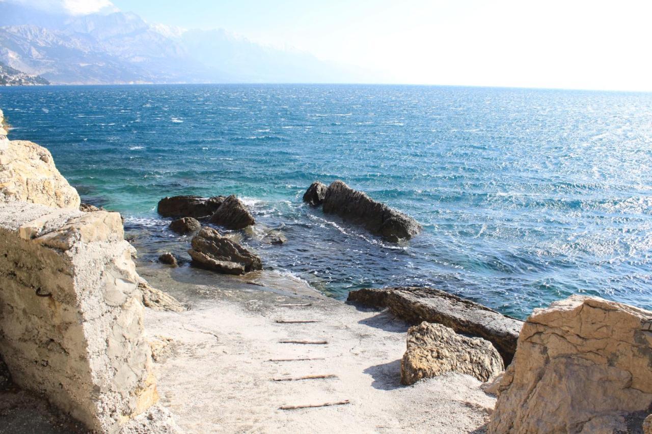 Apartments By The Sea Marusici, Omis - 8632 Мимице Екстериор снимка