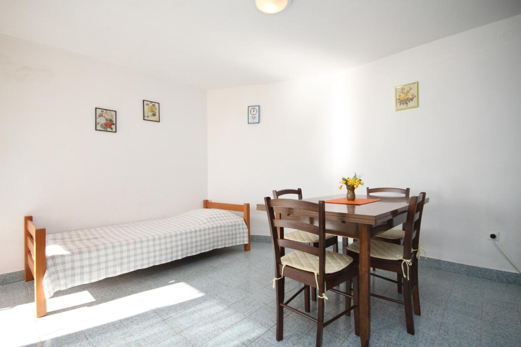Apartments By The Sea Marusici, Omis - 8632 Мимице Стая снимка